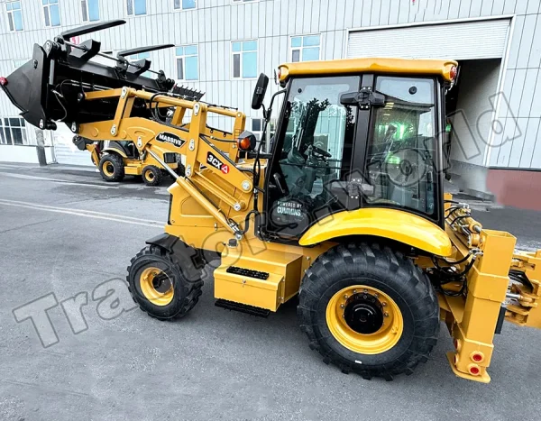 Massive 3CX Side Shift Backhoe Loader In Guyana