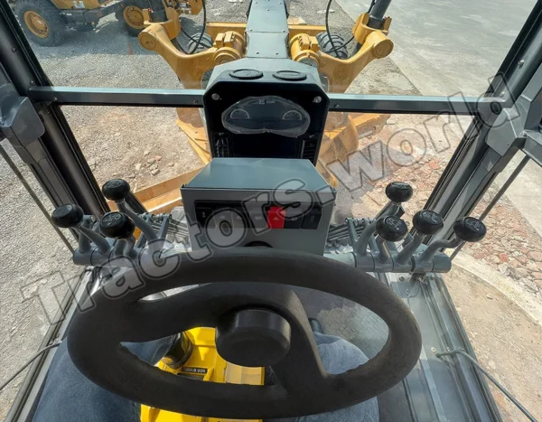 Massive 914 Motor Grader In Guyana - Tractors for Sale in Guyana Massive 914 Motor Grader In Guyana
